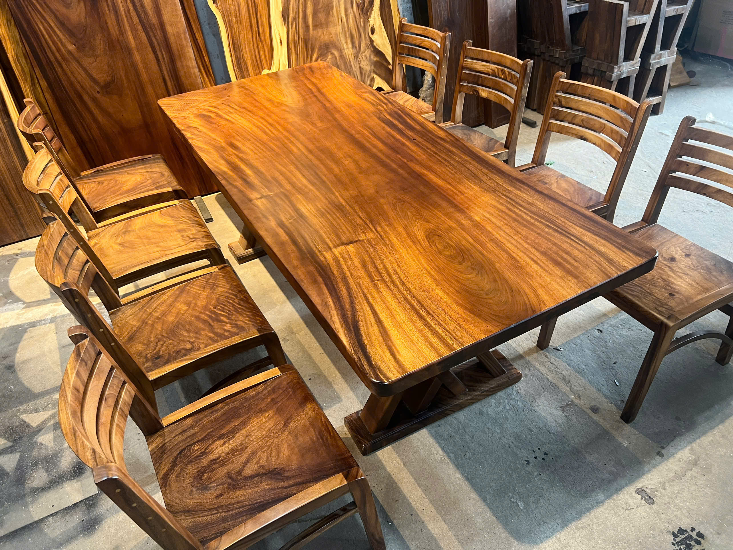 Bộ Bàn Họp Gỗ Me Tây Nguyên Tấm Dài 2m2 - Sang Trọng , Vân Gỗ Tự Nhiên