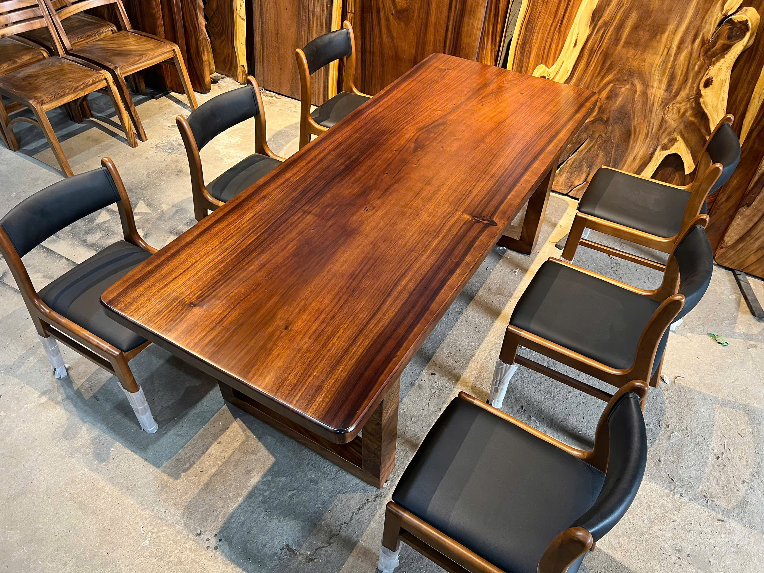 Mặt Bàn Gỗ Me Tây Nguyên Tấm Phù Hợp Cho Bàn 6 Ghế - Vân Gỗ Tự Nhiên Sang Trọng